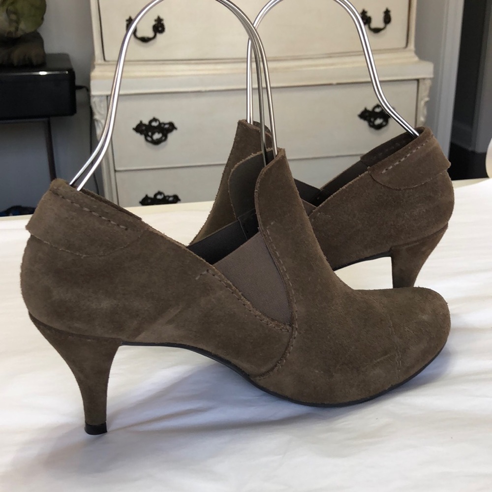 Pedro Garcia Brown Suede Ankle Booties